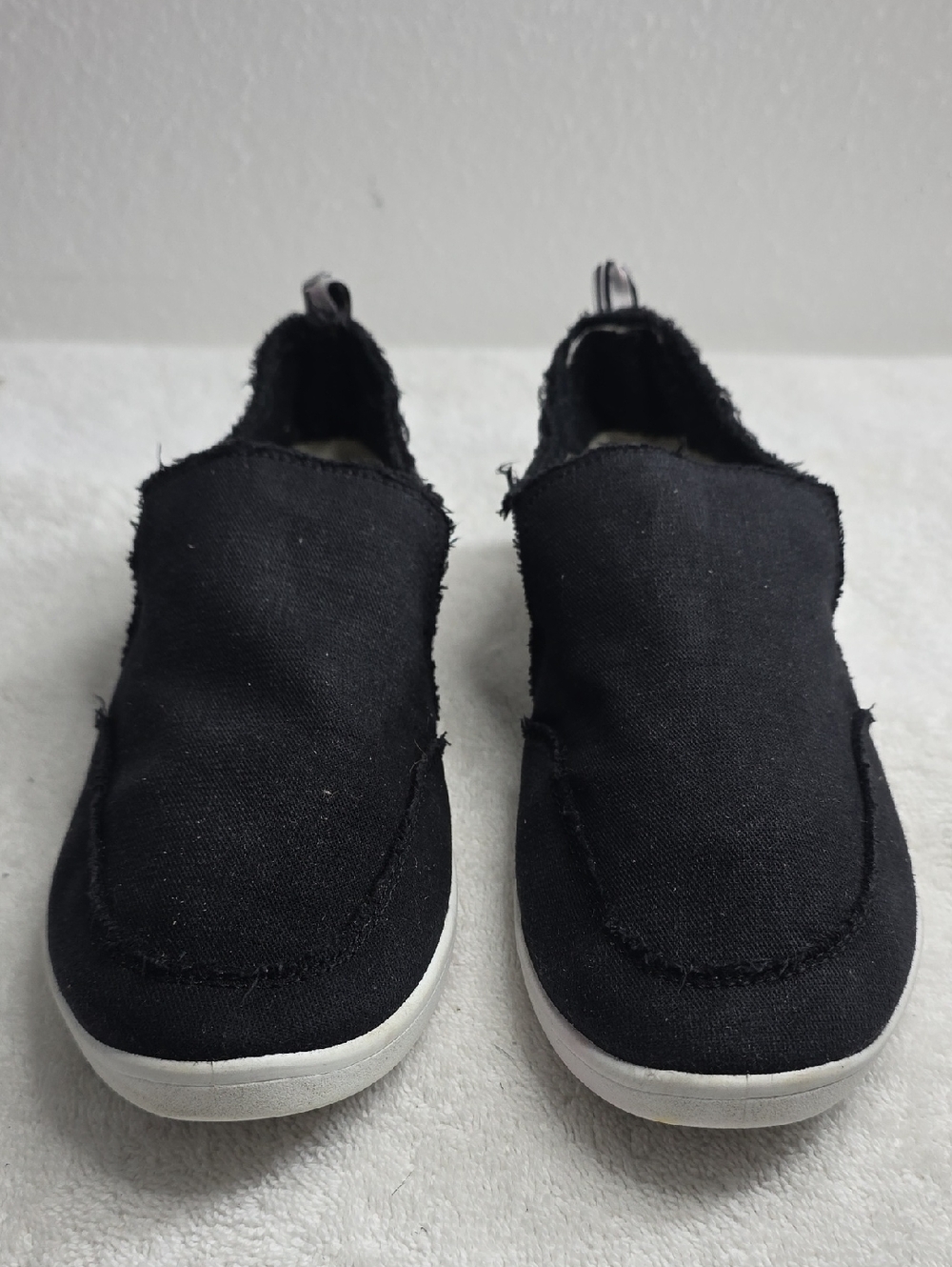 Vionic Beach Casual Slip-On Canvas Sneakers in Black Ladies Size 8.5 Distressed - Picture 2 of 16